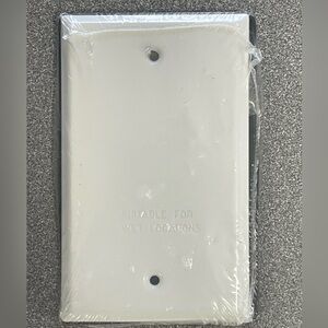 Weatherproof White Outlet Cover